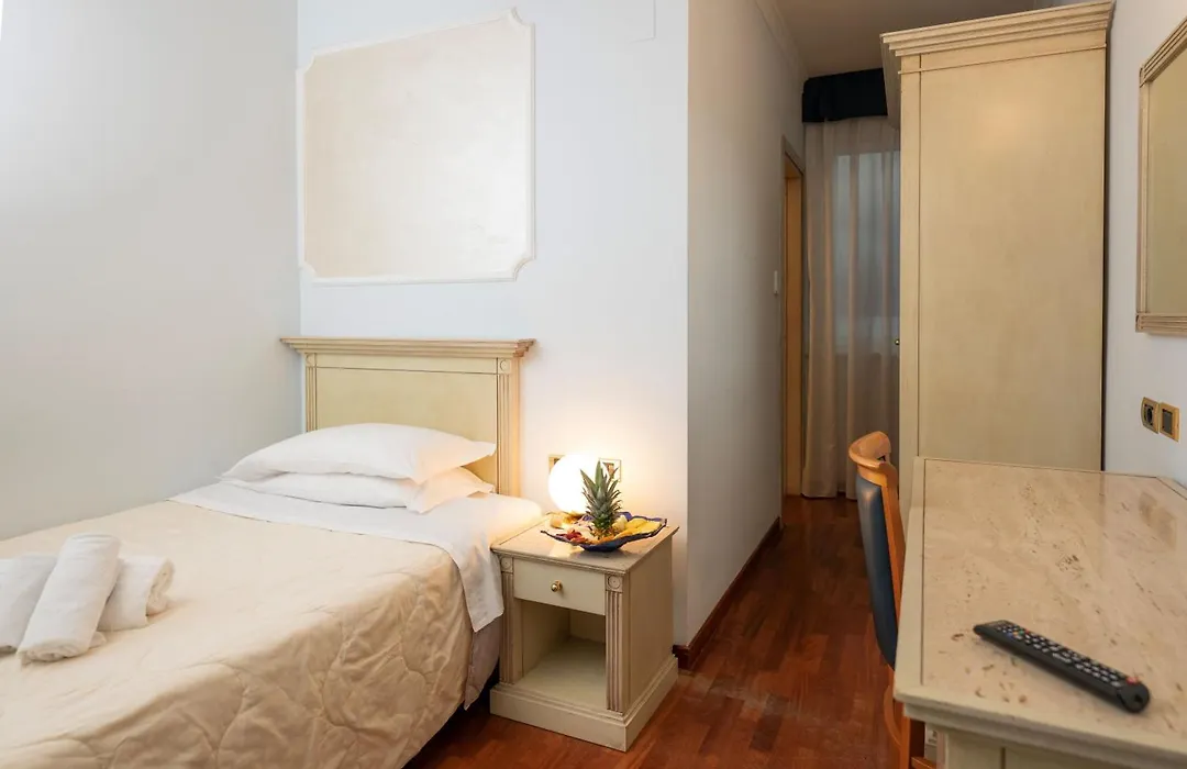 Hotel Villa Medici-1